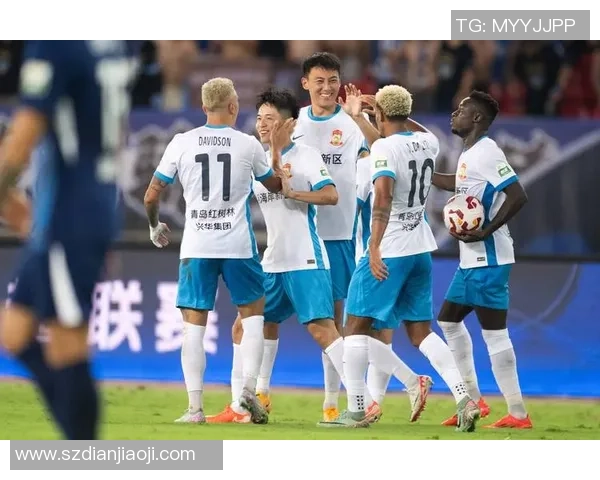 武汉足球队逆袭之路揭秘大满贯特别报道展现拼搏精神与团队荣耀