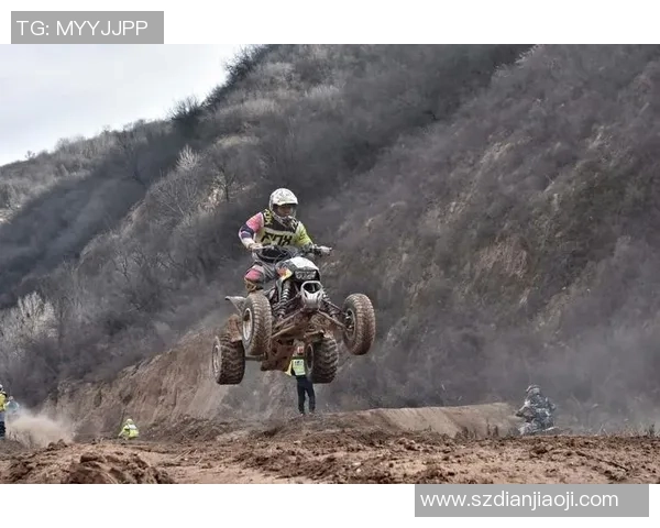 足球明星手机艺术壁纸尽显球场魅力让你的手机焕发运动激情与时尚风采 足球明星手机艺术壁纸尽显球场魅力让你的手机焕发运动激情与时尚风采